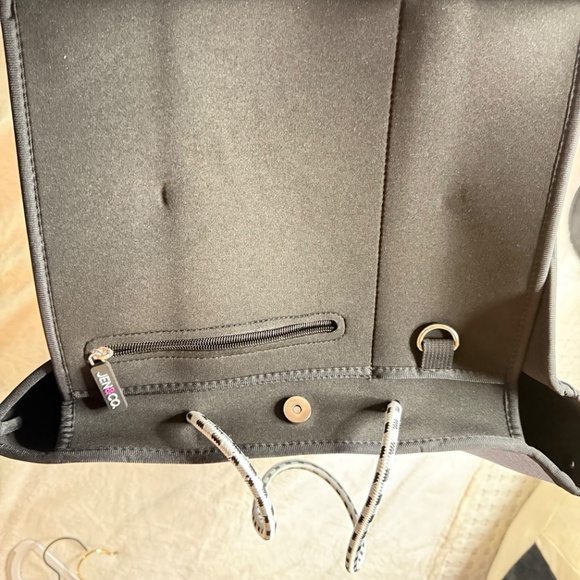 NWOT Annabella Aztec Jen & CO Neoprene Tote - Picture 9 of 11